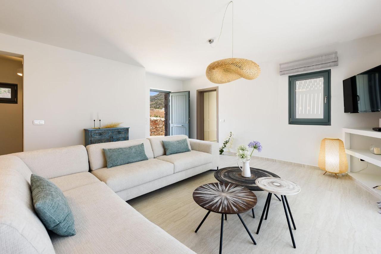 פארוס Villa Complex White And Rocks מראה חיצוני תמונה