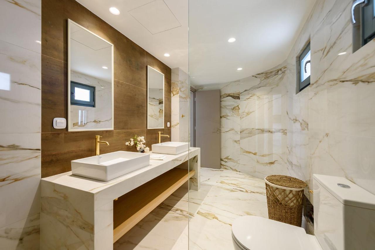 פארוס Villa Complex White And Rocks מראה חיצוני תמונה